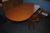 Drop-leaf table with 2 chairs, 34