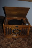 Thomas Museum Series radio & record player (replica)