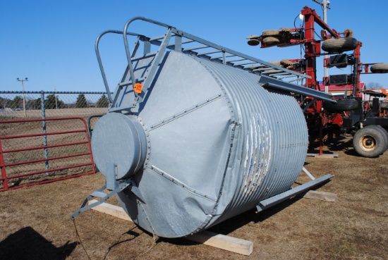 3-Ton feed bin