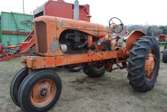 Allis Chalmers WD, narrow front, runs, 12V, 6.50-16 fronts, 13.6-28 rears