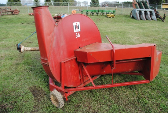 IH 56 Sileage blower, works