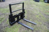 4' Forks with universal skidsteer mount