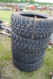 Set of 4 Tires 35x12.5x22, good tread