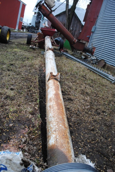 38'x8" Auger with electric motor on transport, end and center openings
