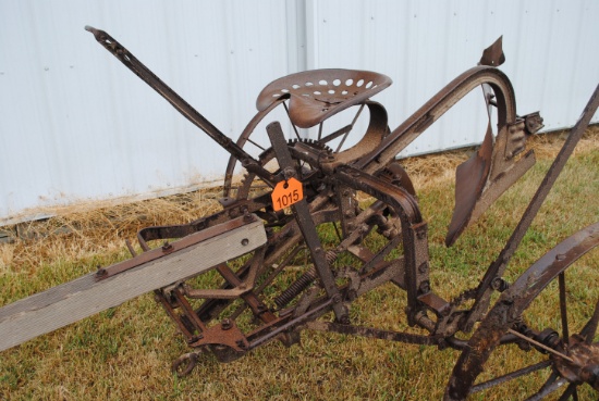 John Deere 604 1-Bottom Horse-drawn plow