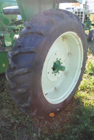 Oliver 1600 Gas Tractor, wide front, Hydra-Power Drive, fenders, 540 pto,  3-point, dual hydraulics, | Farm Equipment & Machinery Tractors 2WD  Tractors | Online Auctions | Proxibid