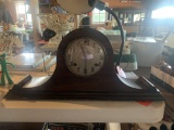 Waterbury mantel clock and table top lamps