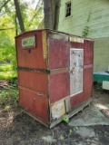 Homemade ice fishing house