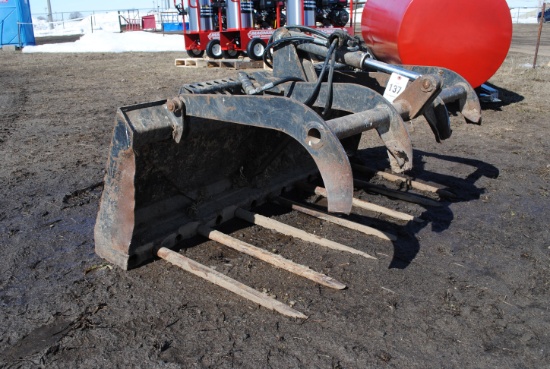 Melroe 60" Skidsteer manure tine grapple, broken tines on grapple