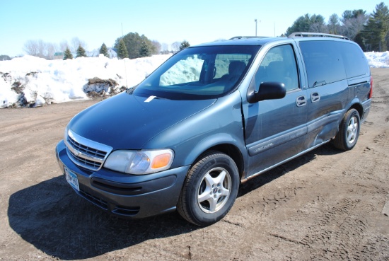 2004 Chevy Venture Van, automatic, cloth interior, bucket fronts, bucket middle, bench back, 3.4V6,