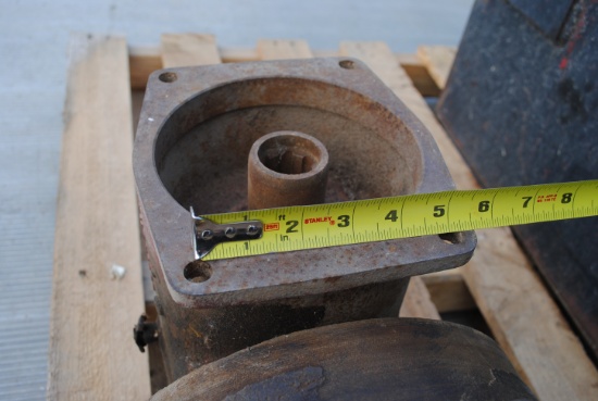 540 PTO Right Angle Drive Pulley System, 4-bolt mount, pulley diameter is 11" x 7-3/4" width, nice c