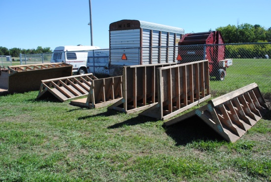 8 Grain storage bulk heads (sell all for one)