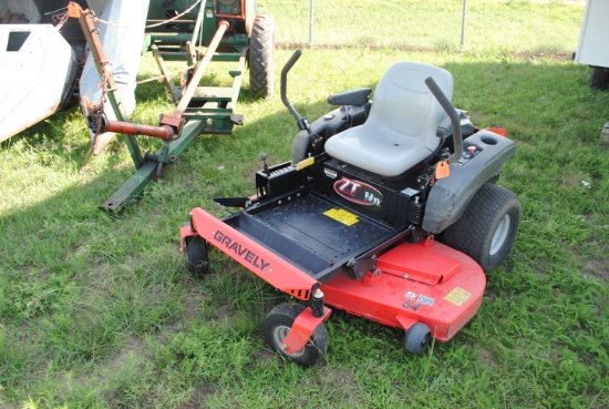 2015 Gravely ZTXL-54 with 25HP Kohler V-twin with electric choke, 54" fabricated deck, mulch kit, hy