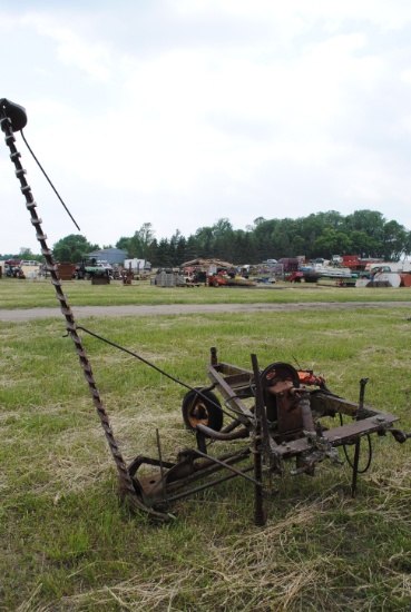 International 7' sickle mower