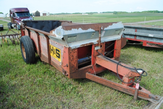 H&S 235 Manure spreader, slop gate, poly floor, single beater, needs works