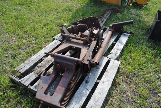 International 110 mid-mount sickle mower