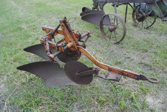 Allis 2-14 Snap coupler plow