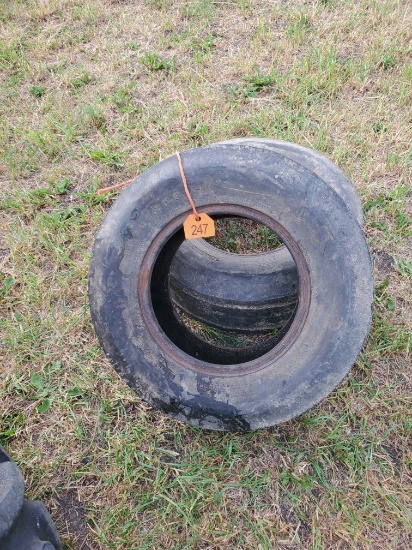 Pair of 9.5-15 tires