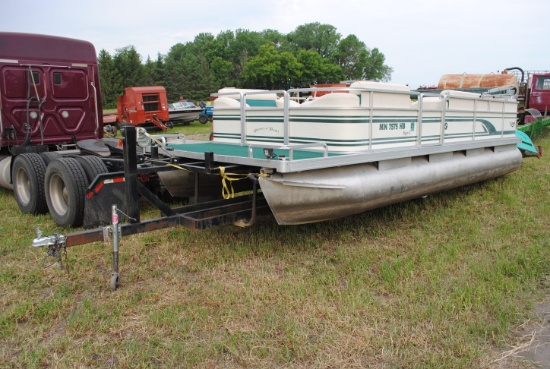 1997 Kayot "22 Skipper" pontoon, 22', Yamaha 8HP motor, runs, owner upgraded to new pontoon, on scis