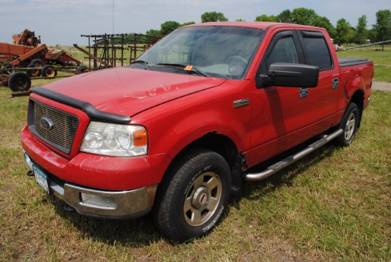 2004 F150 XLT, 4-door crew cab, 5.4 Triton, short box, tonneau cover, brake controller, cloth interi