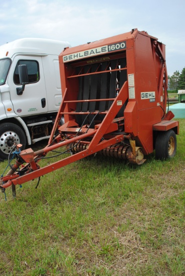GehlBale 1600 round baler, makes 4'x4' bales, pto, condition unknown