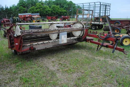 International 990 haybine, pto, 9', steel & rubber roller