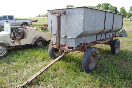 Wagon with J.I. Case running gear