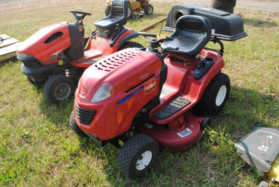 Toro LX426 riding mower with 48" deck, 20HP Briggs, runs & drives, KEY