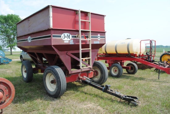 J&M Gravity Box Model 350-SD on 13-ton running gear, 11R-22.5 steel radial tires, hydraulic brakes,