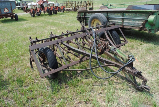 John Deere 8' digger