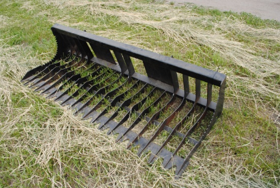 Brute 84" rock bucket