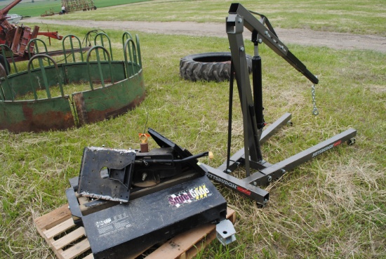 5th Wheel slinder hitch with engine hoist