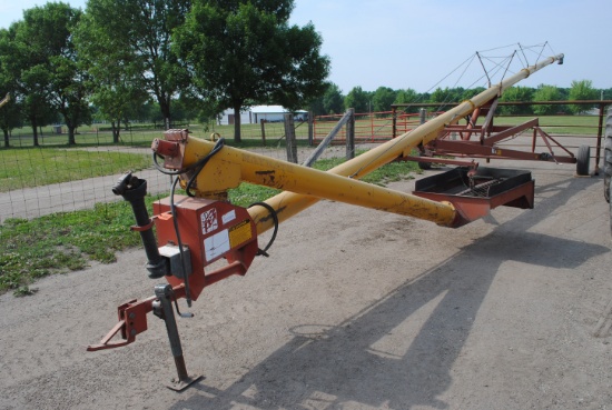 Mayrath 8"x75' auger on transport, pto driven auger with hydraulic driven swing hopper, owner states