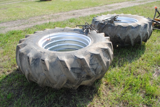Pair of 20-8x34 duals