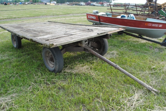 8'x14.5' Hay rack on 4-wheel WinPower running gear