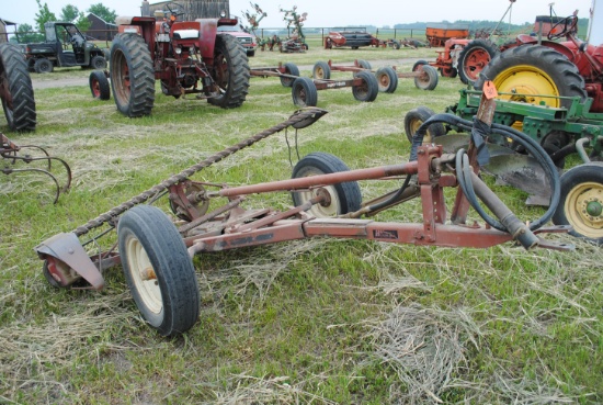 International Trailer-type 7' sickle mower, hydraulic lift, pto, owner says it works