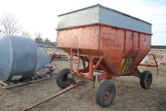 EZ Flow Gravity Box on running gear, approx. 200bu