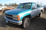 **T**    1993 Chevy 2500 Truck, 4x4, Long box, regular cab, cloth interior, automatic, 350 engine, r