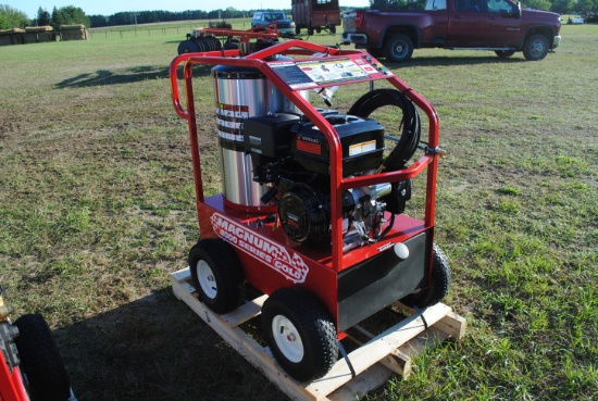 Magnum 4000 Pressure Washer hot water, wand and nozzles included, new - never had oil in it - read t