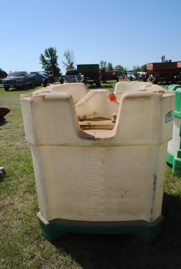 Plastic insecticide tote, approx. 200-gallon, empty