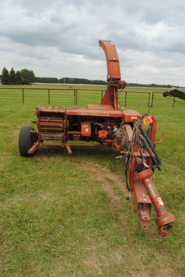 New Holland 782 Chopper, missing pieces, as-is