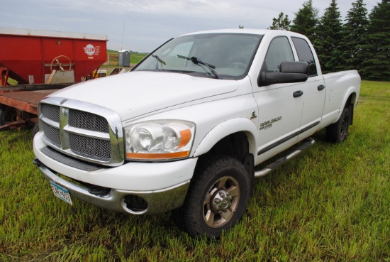 **T** 2006 Dodge Ram 2500, diesel, 4x4, long box, quad cab, cloth interior, power windows/locks, own
