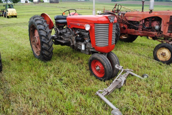 Massey Ferguson 65 Dieselmatic, narrow front, fenders, power steering, hydraulics, live pto, sells w