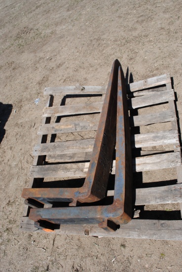 Set of 6"x48" pallet forks