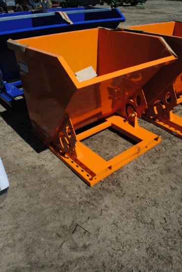 Great Bear 1 cubic yard Self Dumping Hopper Fork pockets- NEW