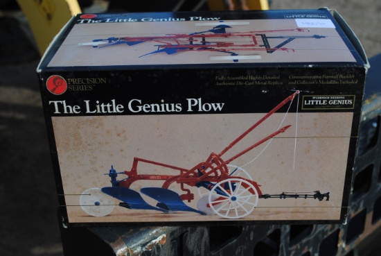 Precision Series 1/16 "Little Genius Plow" in box