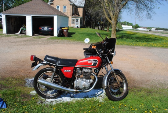 **1975 Honda CB360T Motorcycle, hasn't ran in years - was parked in shed, VIN #CB3602000356, TITLED