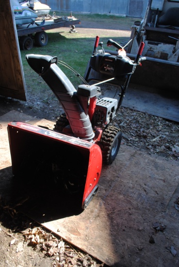 Craftsman 26" Snowblower, electric start, 4-way chute control, runs, shedded