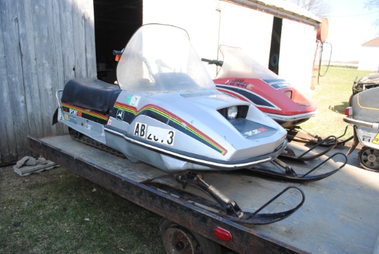 *R* 1980 John Deere Sport Fire Snowmobile, loose, has been sitting for a while, Serial #J44SJ121362M