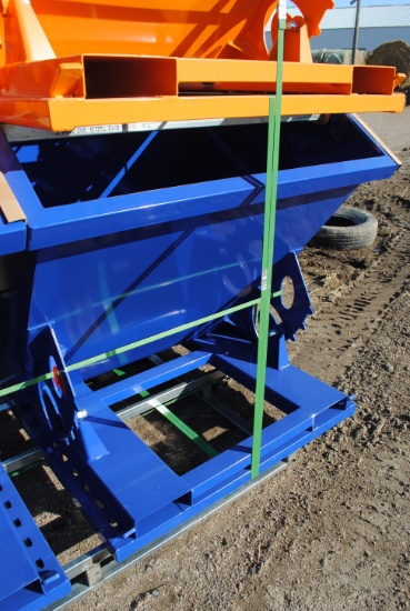 Unused 2025 Greatbear (1CY) Self-dumping Hopper, fork pockets